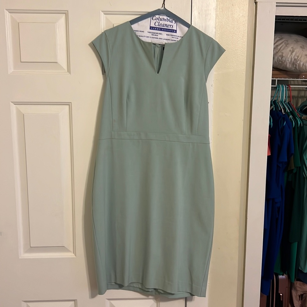Size 12P Ann Taylor mint green dress